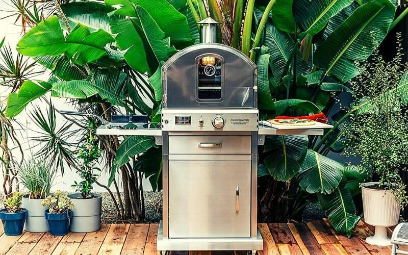 Best Outdoor Pizza Ovens For Your Snacking and Gathering Needs