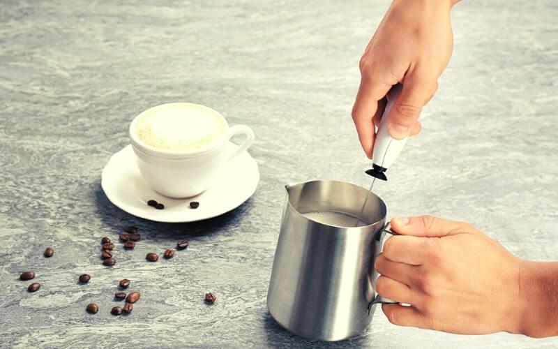 15 Best Milk Frothers for Barista Quality Coffee at Home: Reviews & Buying Guide 2