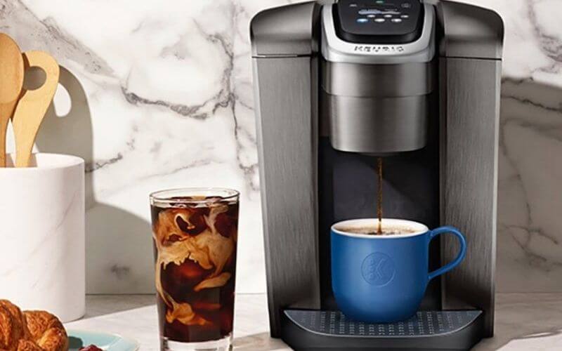 Keurig - ﻿﻿﻿Are you craving some delicious iced coffee or is today looking  more like a hot coffee day? You can now have both with K-Slim + ICED™ brewer.  Always easy, always