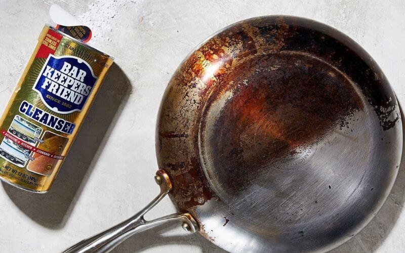 How to Clean Burnt Grease from Bottom of Frying Pans : Three Most Effective Ingredients 6