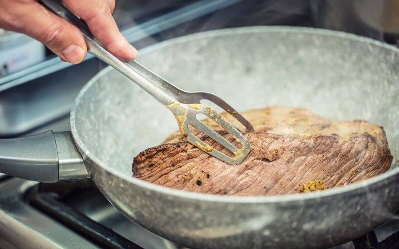 Cleaning Ceramic Pan