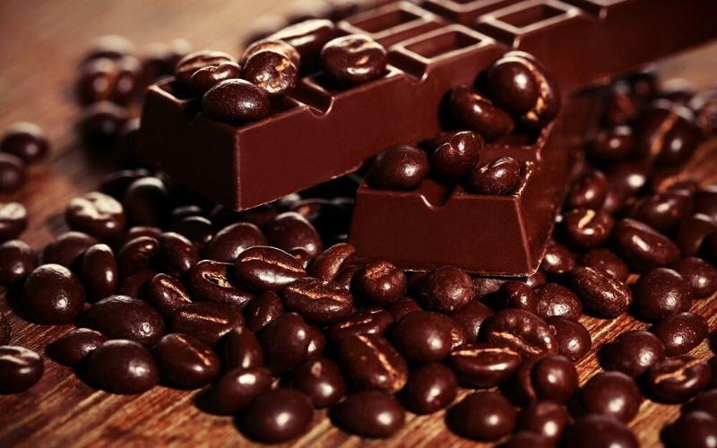How To Make Chocolate Covered Coffee Beans At Home : The Easiest Way