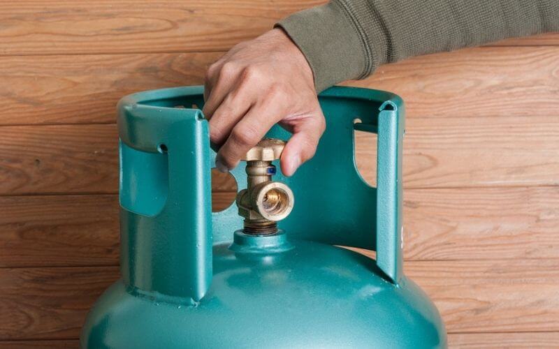 How To Unstick A Propane Tank Valve Safe Easy And Effective Solutions Boatbasincafe