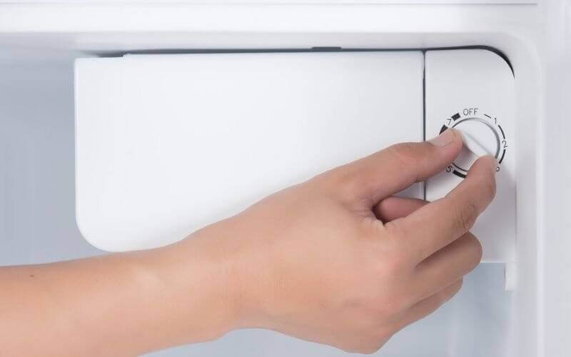 Why Does My Fridge Temperature Keep Changing And How You Can Fix This Boatbasincafe