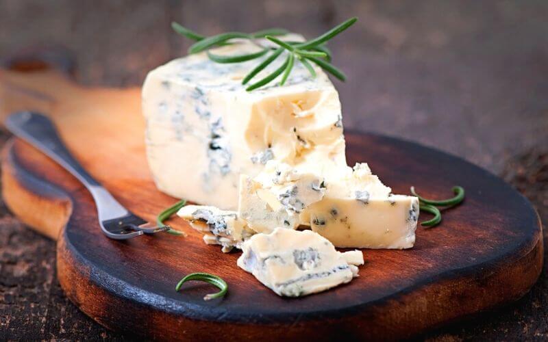 Can You Freeze Blue Cheese? How To Store Blue Cheese The Right Way ...