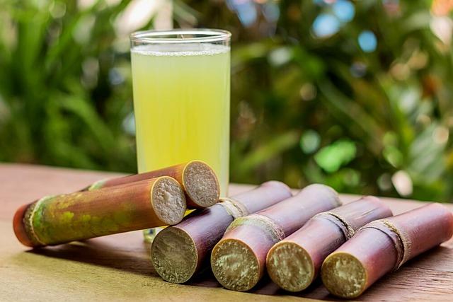 sugarcane juice made by juicing