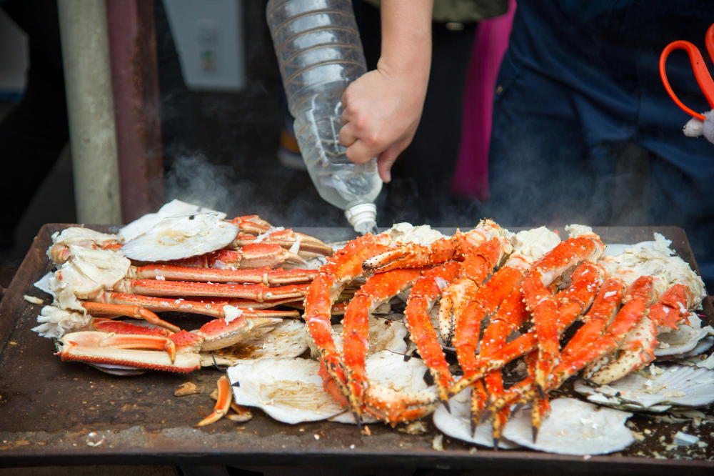 How to Freeze Cooked Crabs With Shells