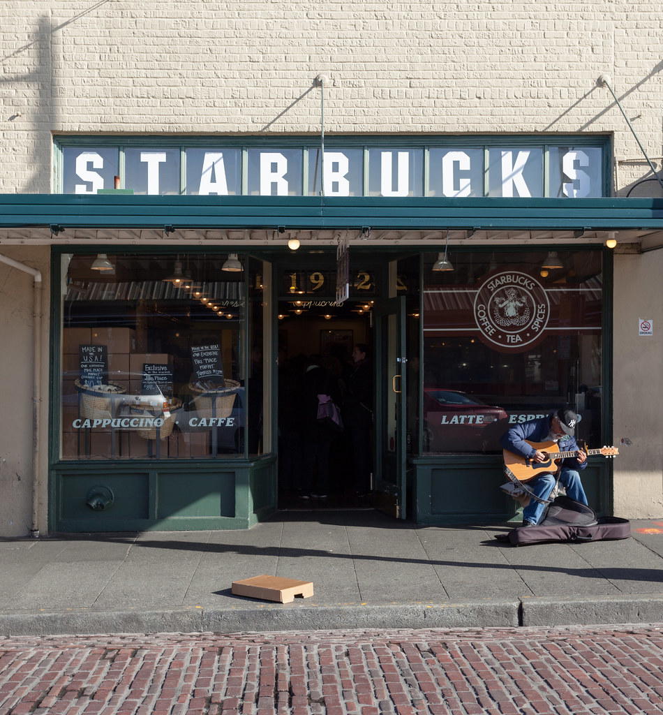 Sipping on Sunshine: The Starbucks Strawberry Drink Phenomenon 1