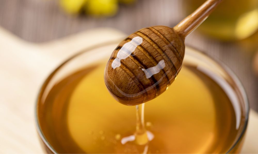 The Sugar Wars: Maple Syrup vs Honey Syrup 4