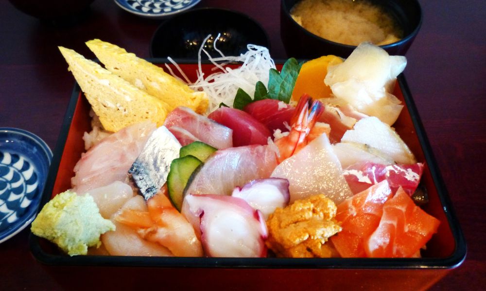 Chirashi Sushi: History, Types, And Recipes Of This Traditional Japanese Food 15