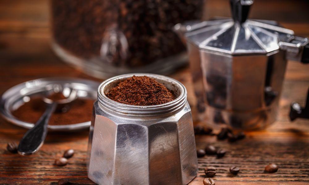 Sour Coffee Moka Pot: Causes and Solutions 4