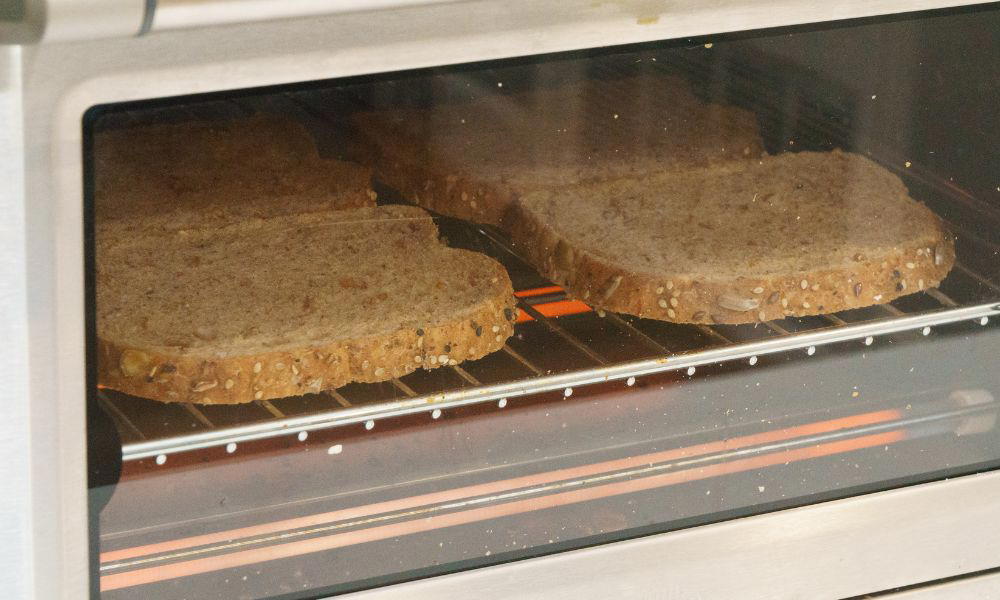 Unraveling the Mystery: How Long Does Whole Wheat Bread Last? 5