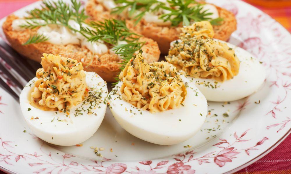 The Complete Guide: How Long Do Deviled Eggs Last in the Fridge? 1