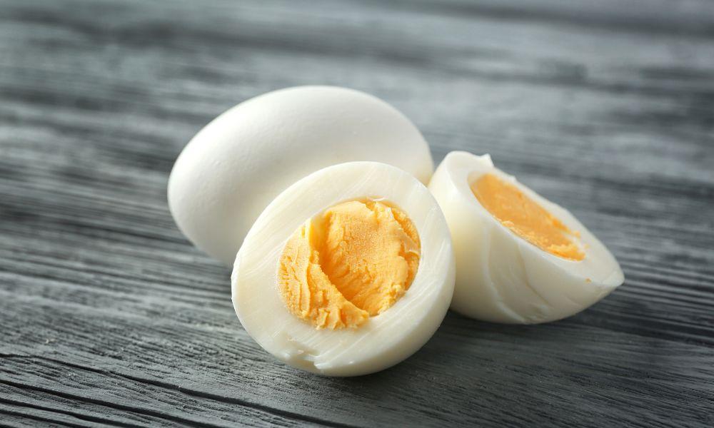 Cracking the Code: How Long Can Hard Boiled Eggs Last in the Fridge? 2