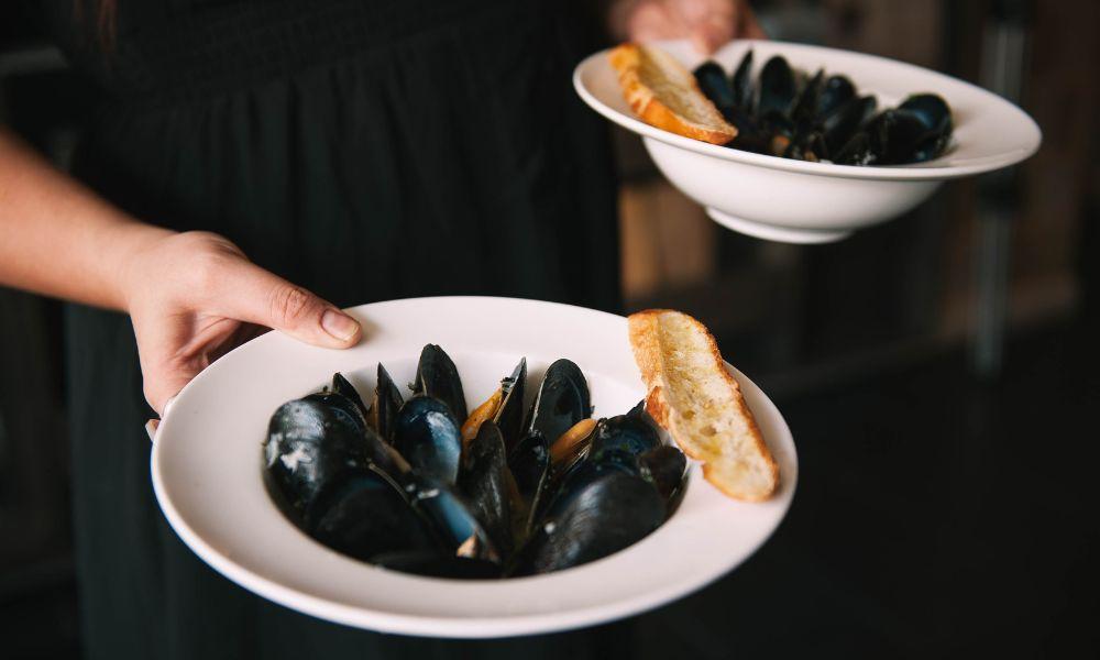 Unraveling The Mysteries of Mussels: PEI vs Regular 1