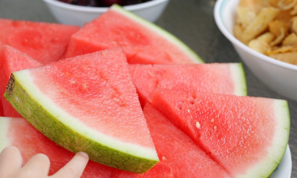 How Long is Cut Watermelon Good For? Essential Storage Tips & Facts 2