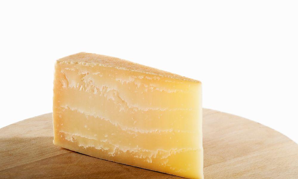 <strong>Exploring Delicious Substitutes for Pecorino Cheese</strong> 25