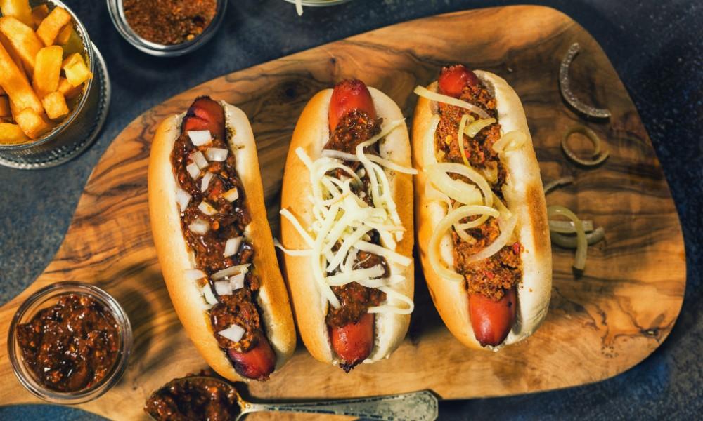 Common Ways to Serve Hot Dogs Across Different Regions