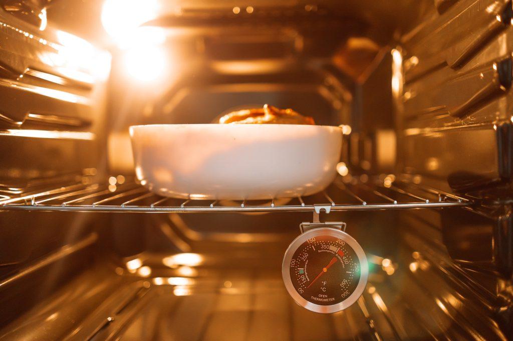 Oven temperature for cooking